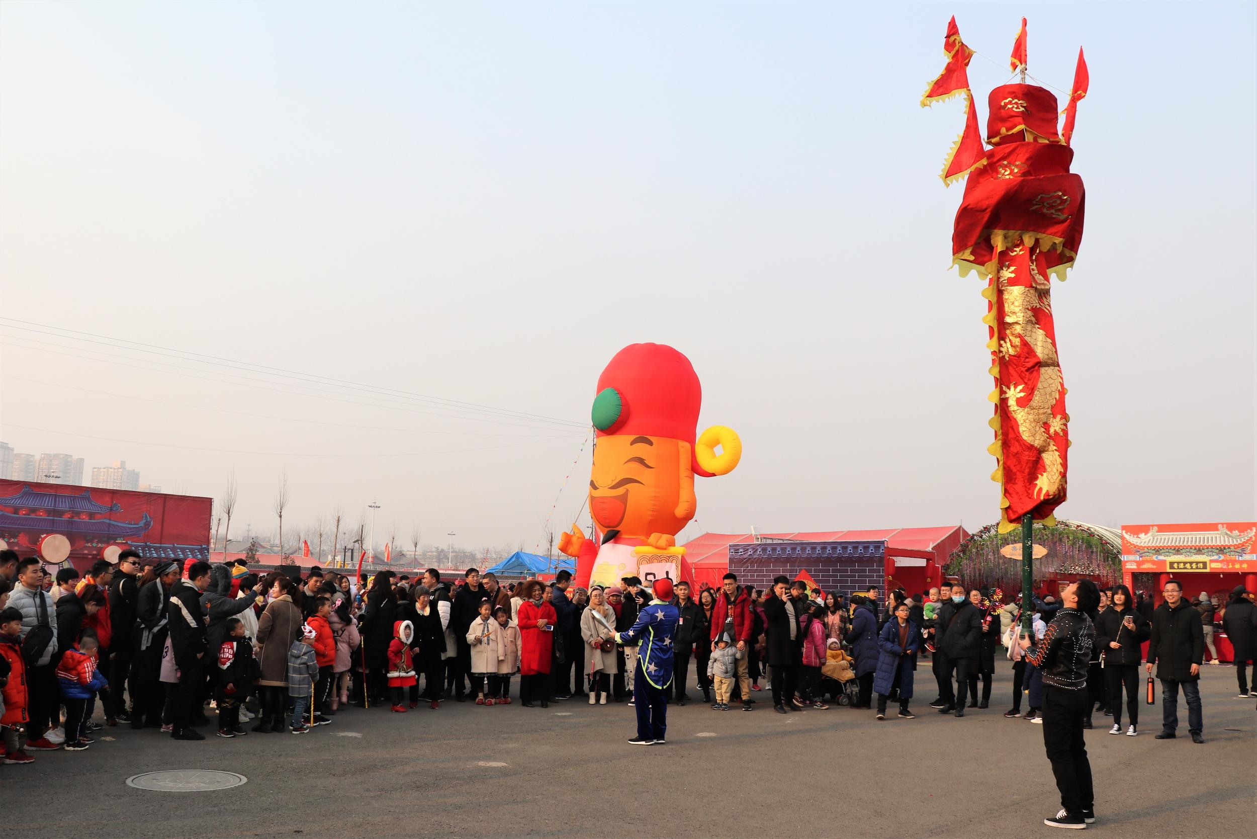 保定 创业路庙会的精彩瞬间